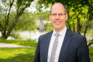 Porträt Prof. Dr. Thomas Riehm